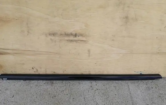 BMW 8 G14 Other front door trim element 7456035