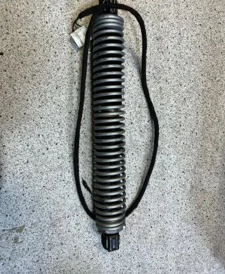 BMW 5 F10 F11 Tailgate strut 7207010
