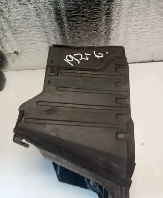 Battery box tray