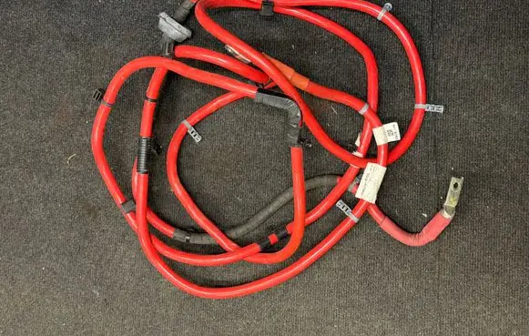 Chevrolet Camaro Positive cable (battery) 84119193 B3B162800111 545324639