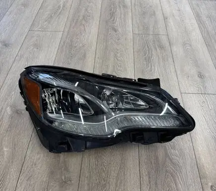 Mercedes-Benz E C207 W207 Headlight/headlamp A2078209661