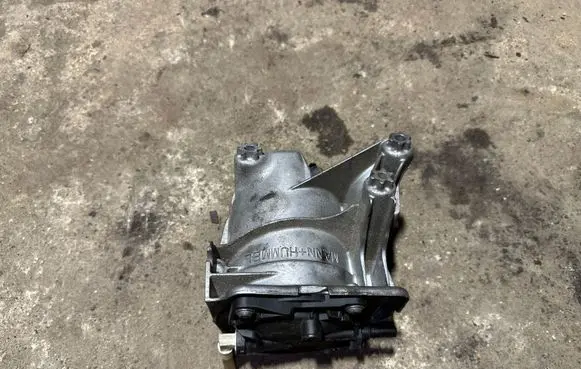 Citroen DS5 Fuel filter housing 9813802280