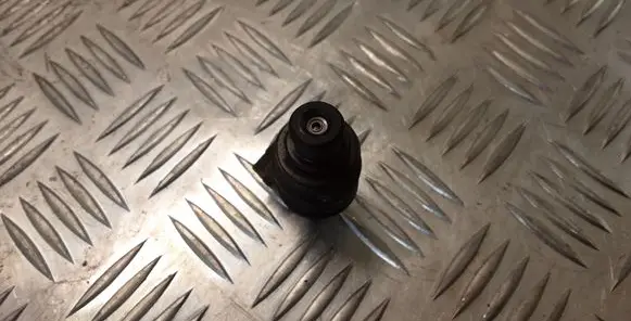 Opel Zafira A Fuel injector 90536149 5WK93151