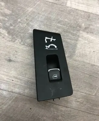 Volkswagen PASSAT B7 Electric window control switch 3AA868749