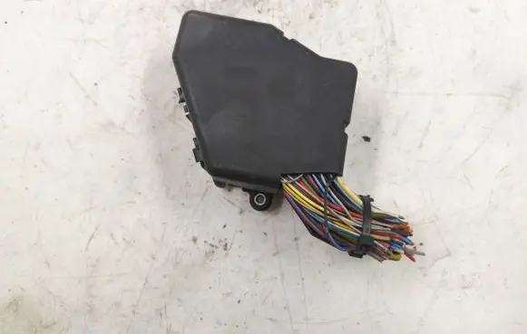 Audi A4 S4 B5 8D Fuse module 8D1941824