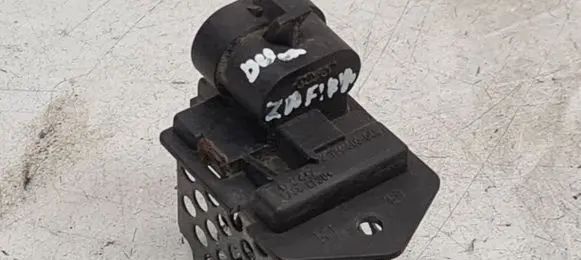 Opel Zafira A Coolant fan relay 3134503089