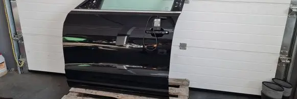 Audi Q5 SQ5 Front door 8R0831051E LY9B