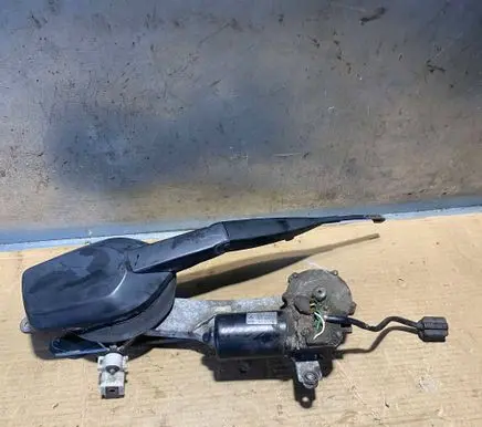 Mercedes-Benz C AMG W202 Front wiper linkage and motor 2028200342
