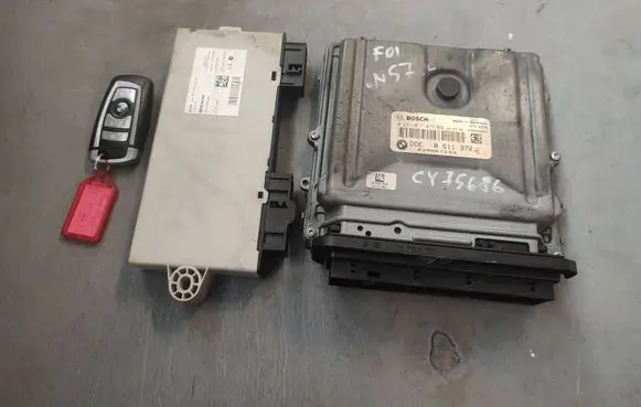 BMW 7 F01 F02 F03 F04 Engine ECU kit and lock set 8511372 13618511372 9226587