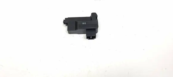 Fuel tank cap lock
