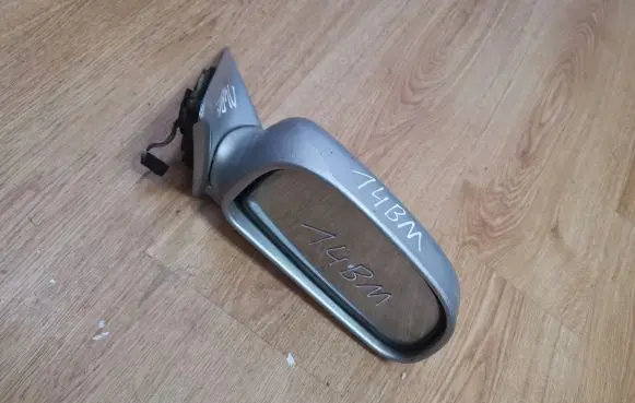 Mitsubishi Colt Front door electric wing mirror 02826 01826 4170