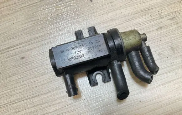 Mercedes-Benz Sprinter W906 Vacuum valve A0071531428 09T266 70078203