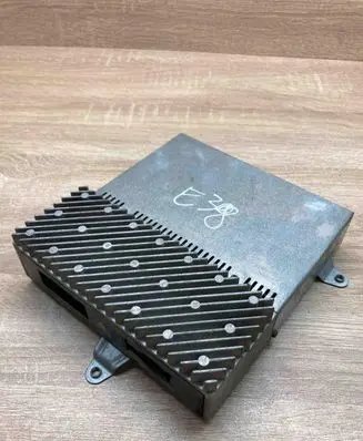 BMW 5 E39 Sound amplifier 8361785