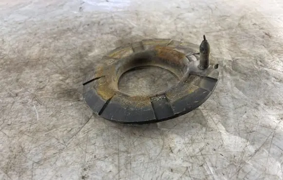 Hyundai Santa Fe Rear coil spring rubber mount 553232b200