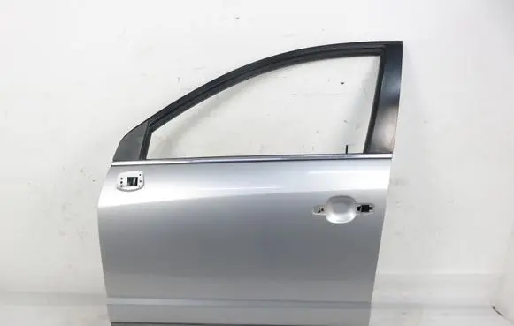 Opel Antara Front door 