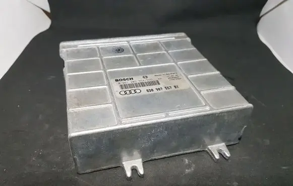 Audi A4 S4 B5 8D Engine control unit/module 8D0907557BX
