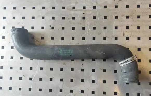 Mercedes-Benz Sprinter W906 Engine coolant pipe/hose A9065010182