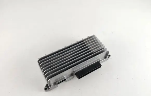 Audi Q7 4L Sound amplifier 4L0910223K 4L0035223C 720300900300