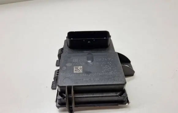 Buick Encore I Fuel injection pump control unit/module 84082495