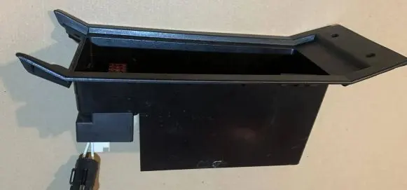 Jaguar XJ X40 Glove box central console BDC9630 0296008