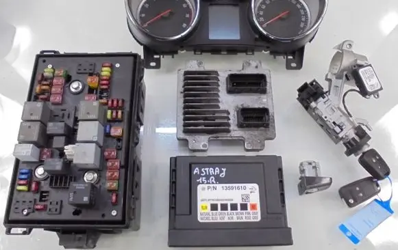 Opel Astra J Other control units/modules