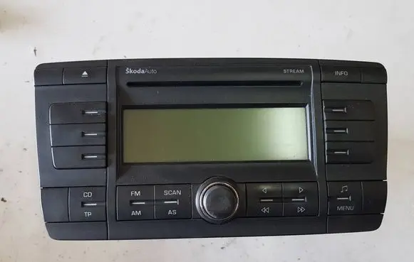 Skoda Octavia Mk2 (1Z) Radio/CD/DVD/GPS head unit 1Z0035161BIAUTOPI 1Z0035161B
