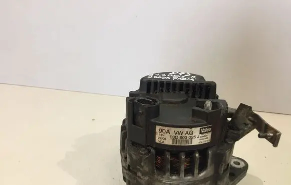Skoda Fabia Mk1 (6Y) Generator/alternator 03D903025J SG9B057 2542746E