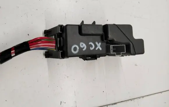 Volvo XC60 Fuse module 13800159