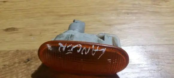 Mitsubishi Lancer Front fender indicator light