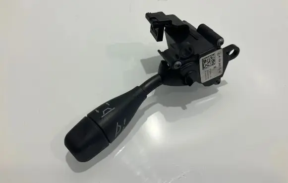 Mercedes-Benz ML W164 Steering wheel adjustment handle/lever A1645403245 014081101 27637700