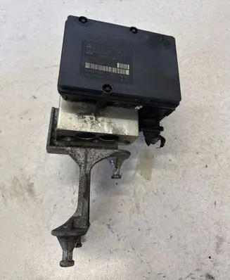 Mercedes-Benz C W203 ABS Pump A0355457832 NKR5G04H07 10092515823