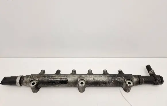 Volvo V70 Fuel main line pipe 0445215010 007379 8653252