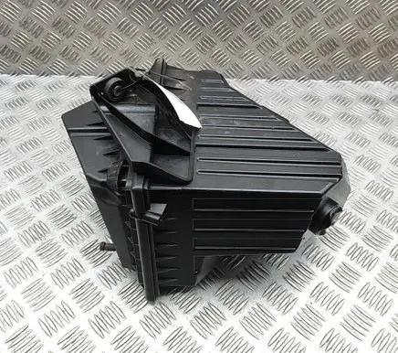 Land Rover Discovery Sport Air filter box GJ329600AD GJ329A612AB