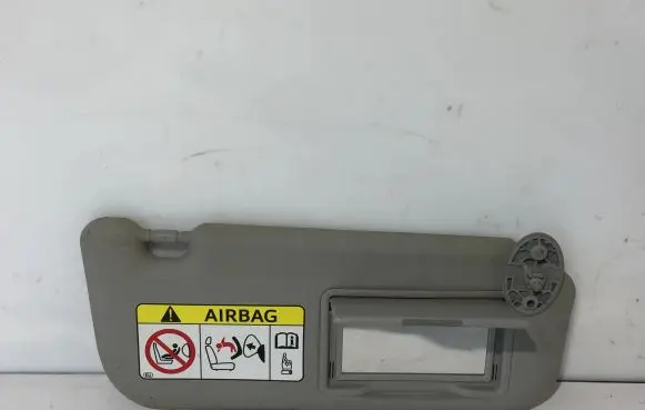 Toyota Yaris Sun visor
