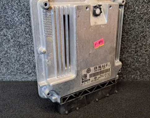 Volkswagen Transporter - Caravelle T5 Engine control unit/module 070906016CF
