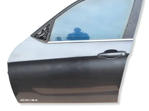 BMW X1 E84 Front door 7347105