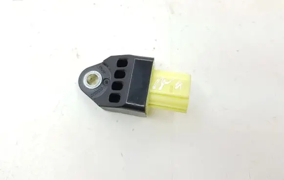 Toyota RAV 4 (XA30) Airbag deployment crash/impact sensor 8983133020