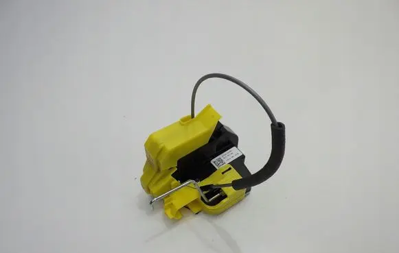 Hyundai Bayon Front door lock 81320Q0100