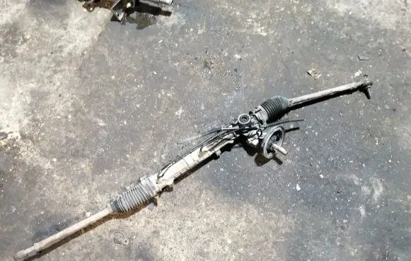 Citroen C4 I Steering rack
