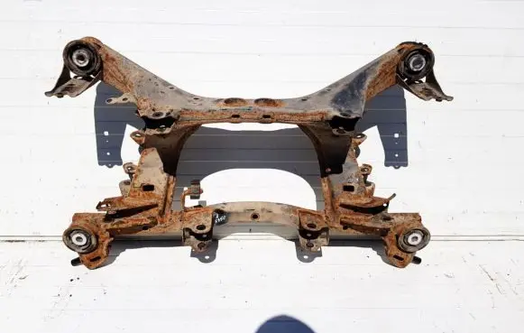 Subaru Legacy Rear subframe 
