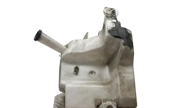 Ford Focus Windshield washer fluid reservoir/tank BV6117B613A BV6117E613B