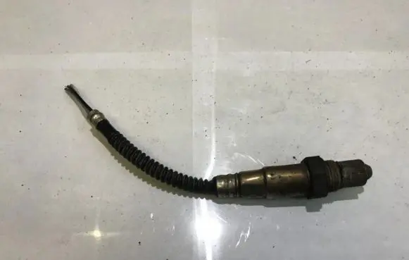 Audi A6 S6 C6 4F Lambda probe sensor 0258006287 0258006288