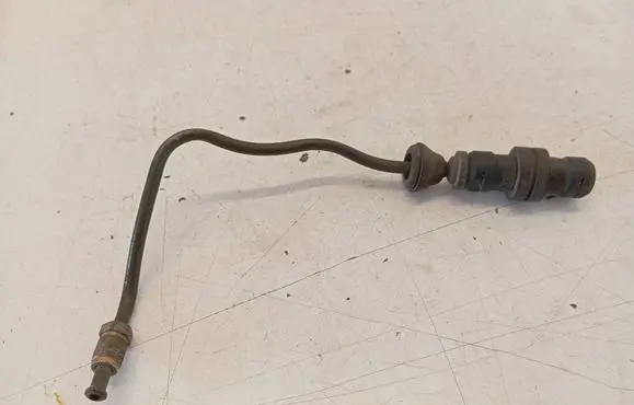 Volkswagen Transporter - Caravelle T4 Clutch pipe/line 701721459