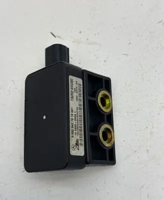 Mercedes-Benz ML W163 ESP acceleration yaw rate sensor A0025427618 10098000391