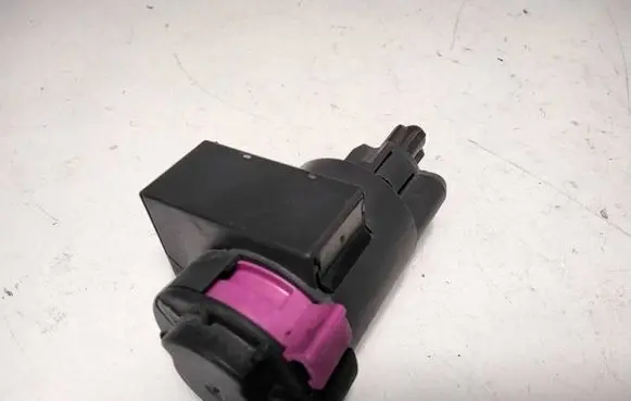 Audi A6 S6 C6 4F Brake pedal sensor switch 4F0945459B 1280 80408