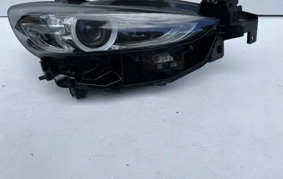 Mazda 6 Headlight/headlamp