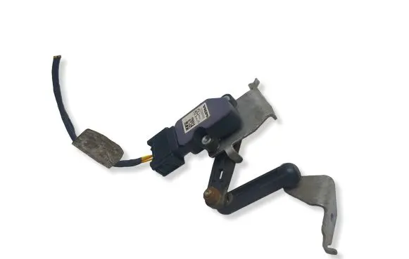 Volvo XC60 Rear air suspension level height sensor 32246988 A426S 21063