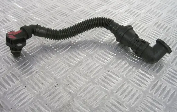 BMW 2 Active Tourer U06 Breather hose/pipe 70343061