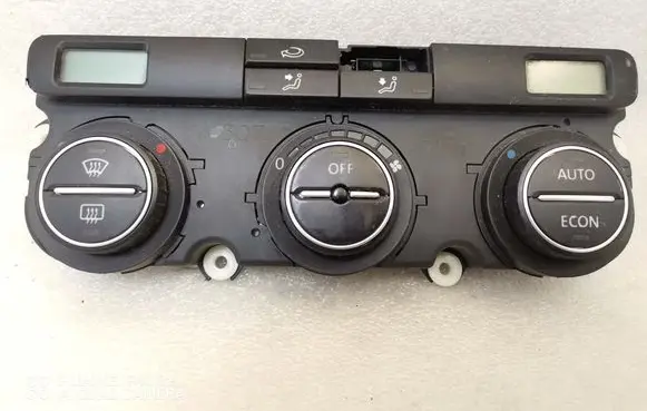 Volkswagen PASSAT B6 Climate control unit 74677510