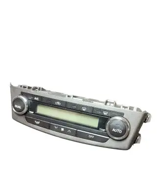 Toyota Avensis T270 Climate control unit 55900-05470